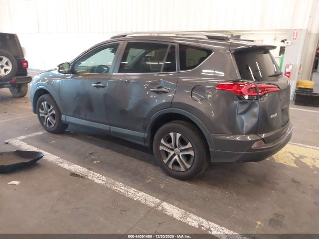 Toyota RAV4 LE 2017 2T3BFREV5HW569529 Image 3