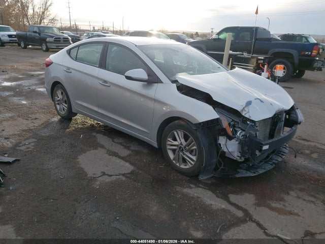 2020 Hyundai Elantra Sel მანქანა იყიდება აუქციონზე, vin: 5NPD84LF6LH513097, აუქციონის ნომერი: 44051490