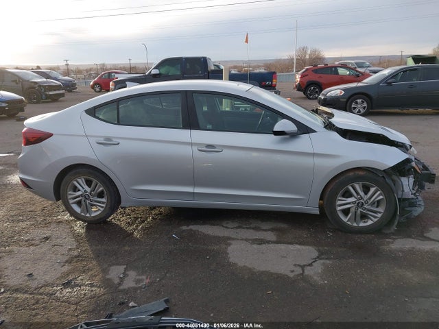 2020 Hyundai Elantra Sel მანქანა იყიდება აუქციონზე, vin: 5NPD84LF6LH513097, აუქციონის ნომერი: 44051490