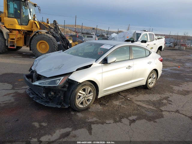 2020 Hyundai Elantra Sel მანქანა იყიდება აუქციონზე, vin: 5NPD84LF6LH513097, აუქციონის ნომერი: 44051490
