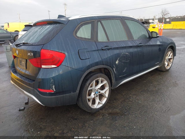 2013 BMW X1 WBAVM1C54DVW46350 Photo 3