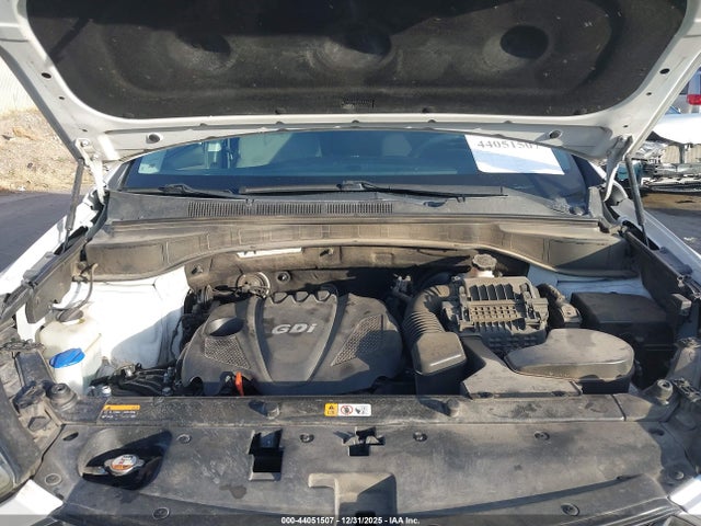 5XYZU3LB9FG302531 Hyundai Santa Fe Sport 2.4l