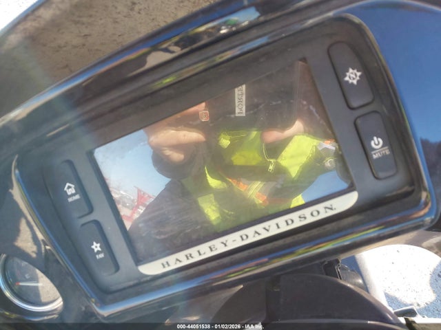 2018 HARLEY-DAVIDSON FLTRXS 1HD1KTC18JB658366 Photo 6