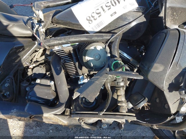 2018 HARLEY-DAVIDSON FLTRXS 1HD1KTC18JB658366 Photo 7