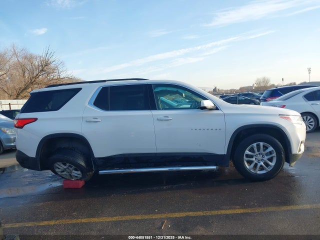 1GNEVGKW5KJ105266 Chevrolet Traverse 1lt