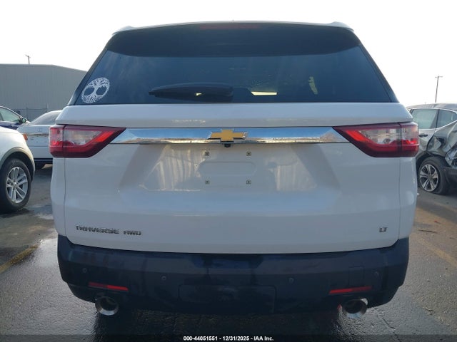 1GNEVGKW5KJ105266 Chevrolet Traverse 1lt