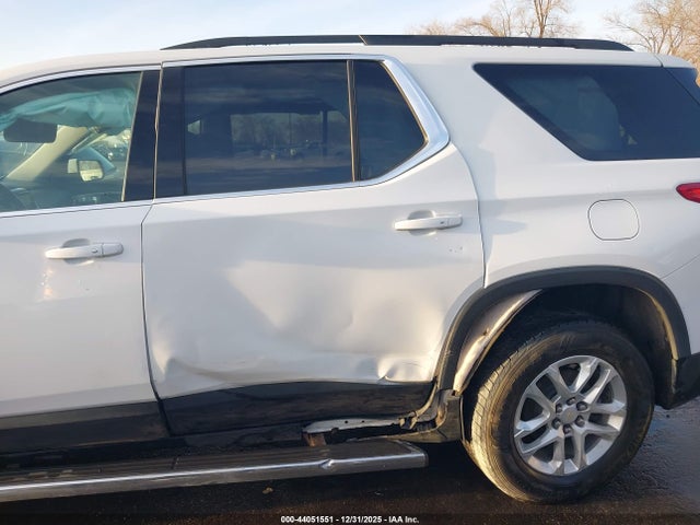 1GNEVGKW5KJ105266 Chevrolet Traverse 1lt