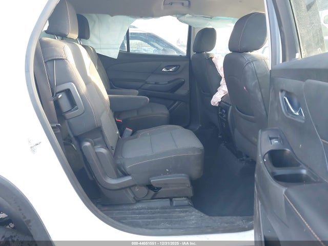 1GNEVGKW5KJ105266 Chevrolet Traverse 1lt