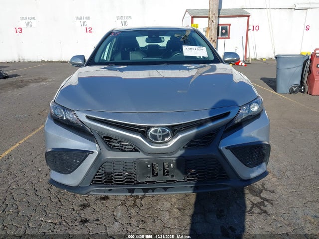 4T1T11BKXMU026498 Toyota Camry Se Awd