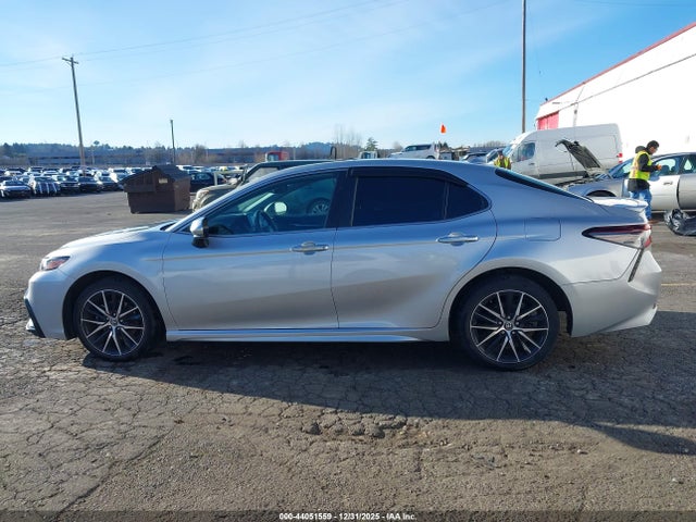 4T1T11BKXMU026498 Toyota Camry Se Awd