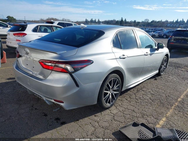 4T1T11BKXMU026498 Toyota Camry Se Awd