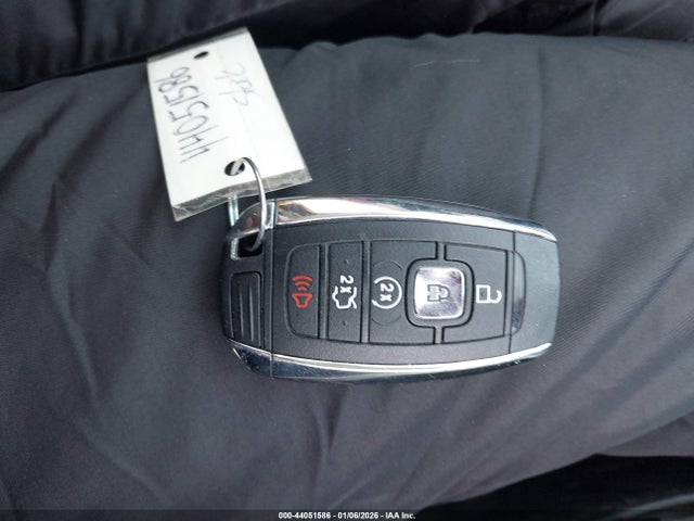5LMCJ3D96HUL07433 Lincoln Mkc Reserve