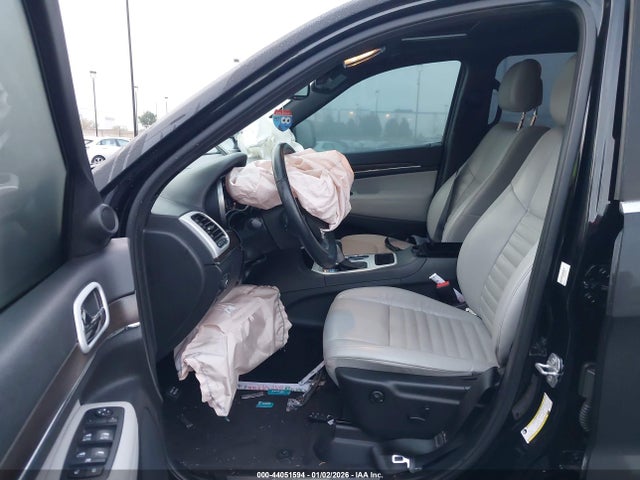 1C4RJEBG5JC289081 Jeep Grand Cherokee Sterling Edition 4x2