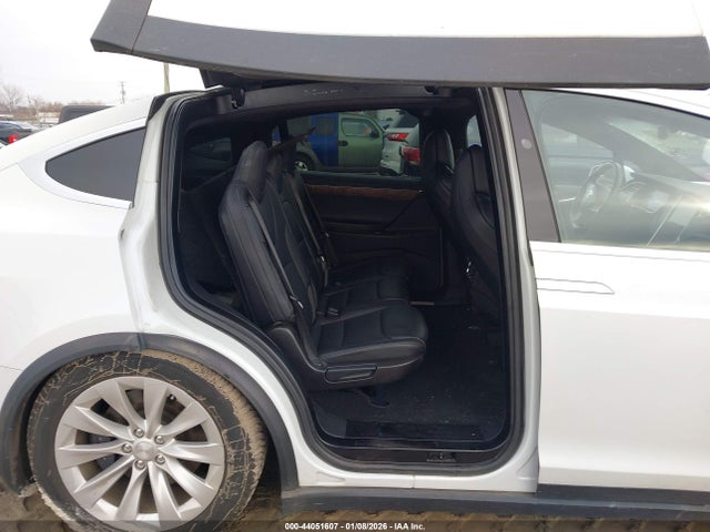 2017 TESLA MODEL X 5YJXCDE27HF072494 Photo 7