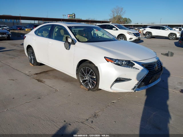 44051618 :رقم المزاد ، JTHBK1GG2G2225240 vin ، 2016 Lexus Es 350 مزاد بيع