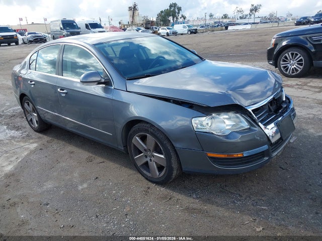 2008 VOLKSWAGEN PASSAT WVWAK73C08E198333