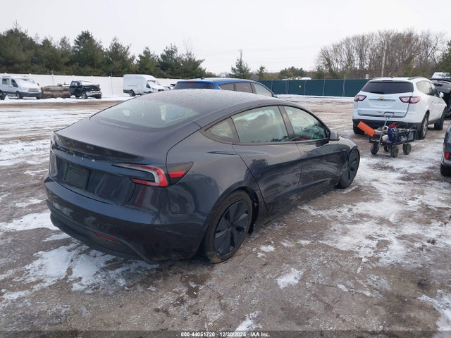 2025 TESLA MODEL 3 5YJ3E1EA2SF038226 Photo 3