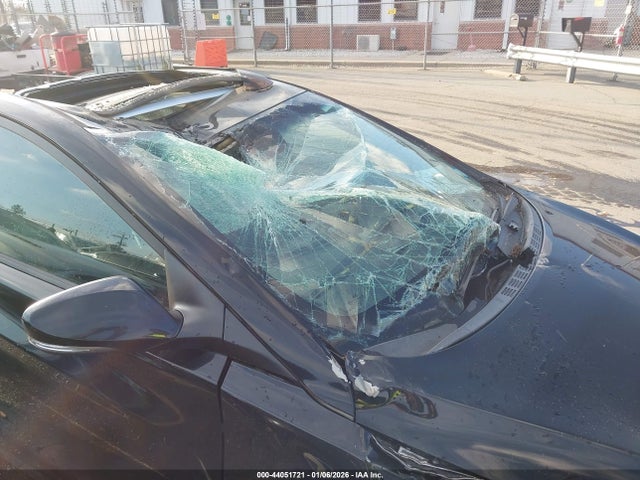 Продажа на аукционе авто 2012 Hyundai Elantra Limited (ulsan Plant), vin: KMHDH4AE0CU334484, номер лота: 44051721