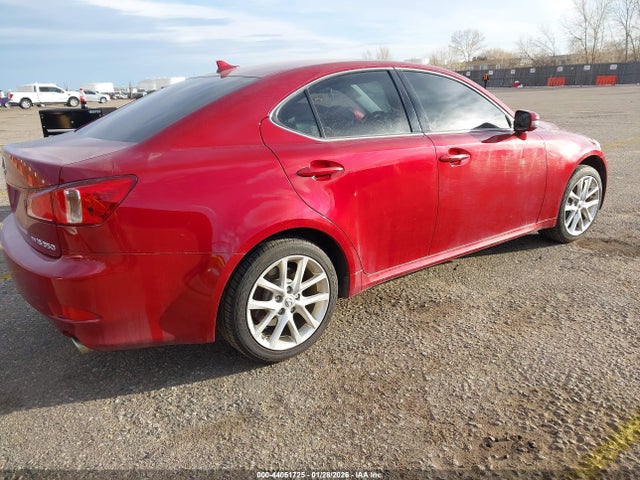 44051725 :رقم المزاد ، JTHCE5C26B5001943 vin ، 2011 Lexus Is 350 مزاد بيع