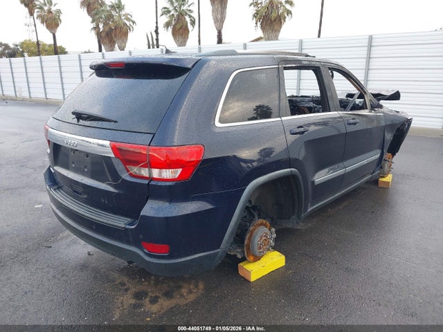 44051749 :رقم المزاد ، 1C4RJEAG7CC305656 vin ، 2012 Jeep Grand Cherokee Laredo مزاد بيع