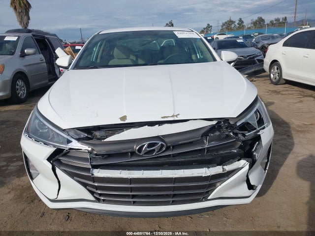 Hyundai ELANTRA SE 2019 5NPD74LF3KH466077 Image 12