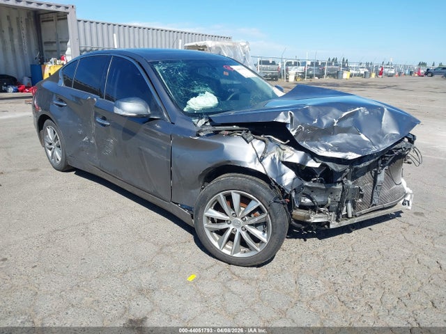 2015 INFINITI Q50 JN1BV7AP1FM333701