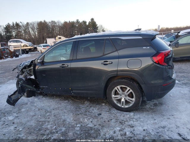 44051798 :رقم المزاد ، 3GKALTEV3JL398153 vin ، 2018 Gmc Terrain Sle مزاد بيع