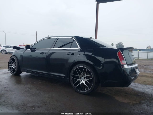 2013 Chrysler 300 Motown მანქანა იყიდება აუქციონზე, vin: 2C3CCAAG0DH660910, აუქციონის ნომერი: 44051808