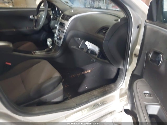2010 CHEVROLET MALIBU 1G1ZC5E06AF323898 Photo 4