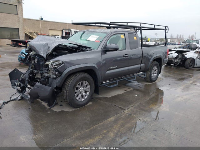 5TFSZ5AN8HX056504 Toyota Tacoma Sr5 V6