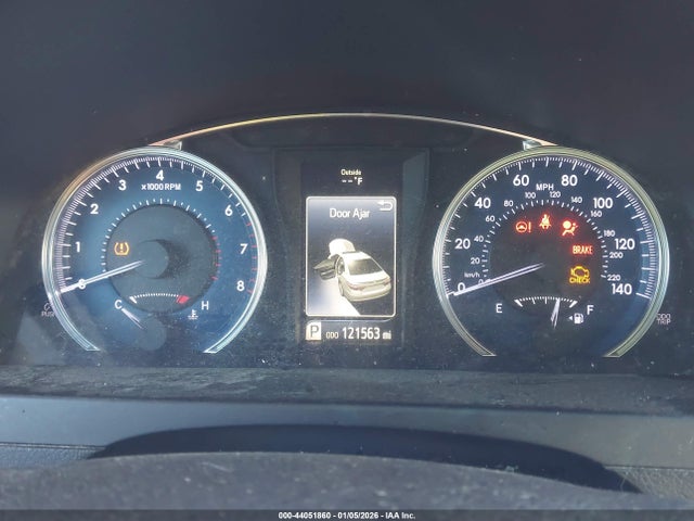 4T1BF1FK7FU930464 Toyota CAMRY XLE