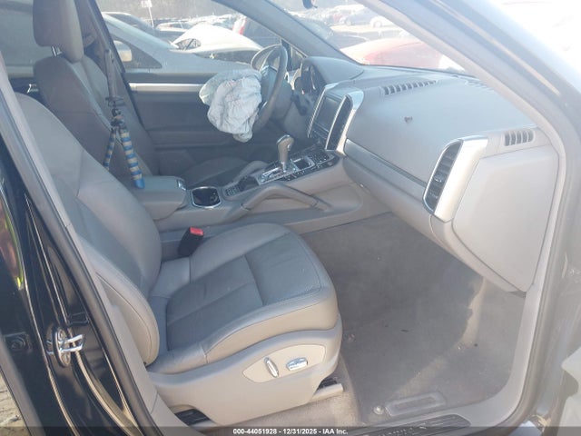 2011 PORSCHE CAYENNE WP1AB2A21BLA44986 Photo 4