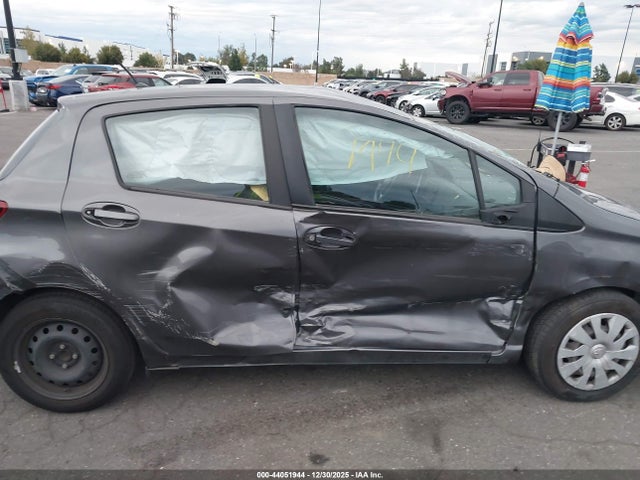 VNKKTUD34HA076216 Toyota YARIS L