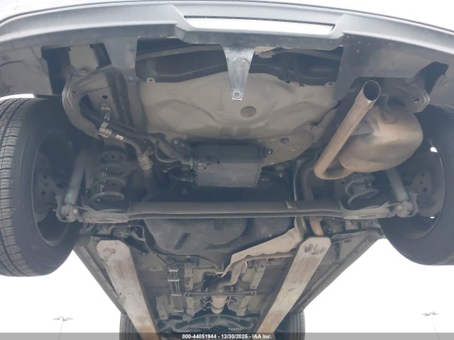 VNKKTUD34HA076216 Toyota YARIS L