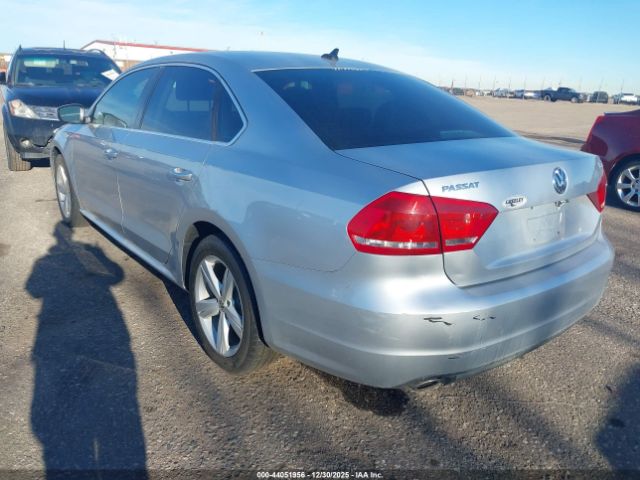 2013 VOLKSWAGEN PASSAT 1VWBN7A34DC079654 Photo 2