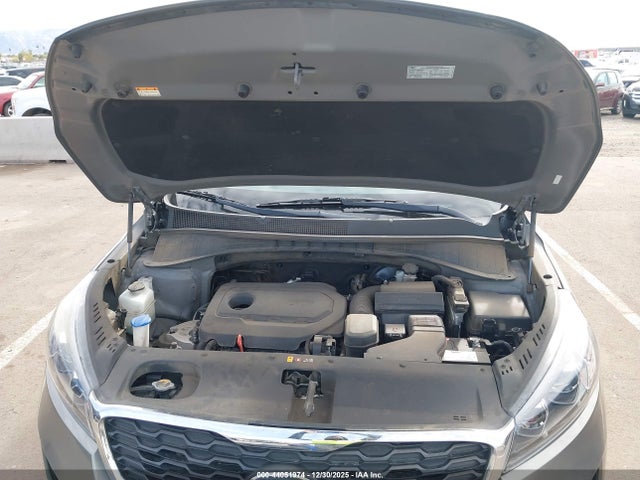 5XYPG4A39KG490879 KIA Sorento 2.4l L