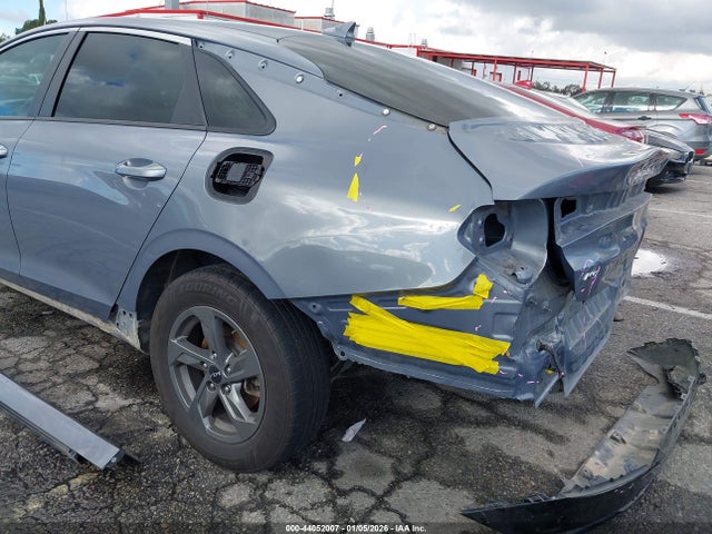 5XXG14J21NG133309 KIA K5 LXS