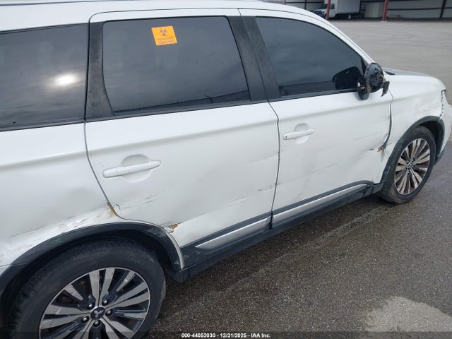 44052030 :رقم المزاد ، JA4AD3A35KZ012124 vin ، 2019 Mitsubishi Outlander Se مزاد بيع