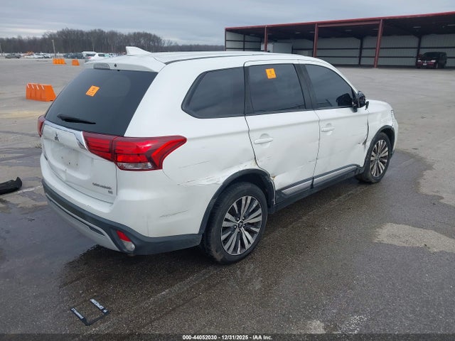 44052030 :رقم المزاد ، JA4AD3A35KZ012124 vin ، 2019 Mitsubishi Outlander Se مزاد بيع