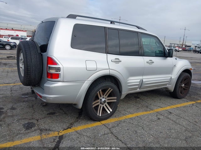 2002 MITSUBISHI MONTERO JA4MW51R52J068652 Photo 3