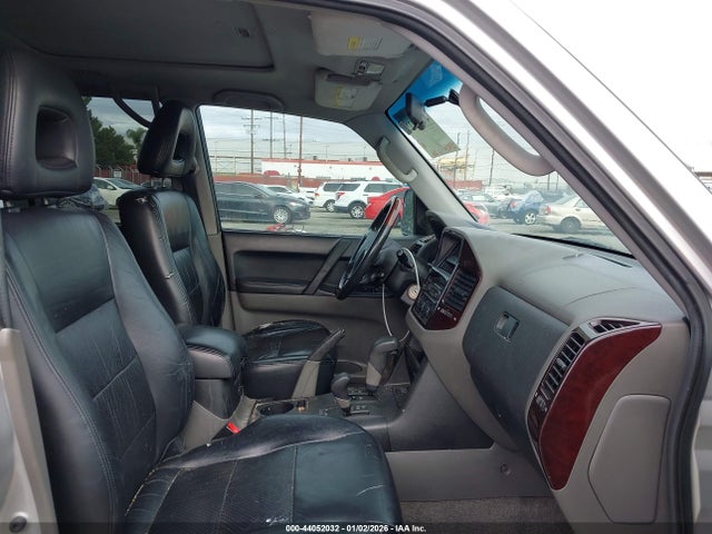 2002 MITSUBISHI MONTERO JA4MW51R52J068652 Photo 4