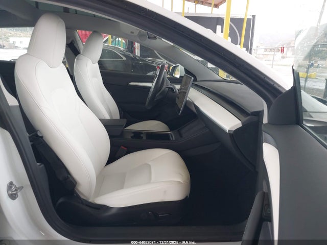 2023 TESLA MODEL 3 5YJ3E1EC7PF500109 Photo 4