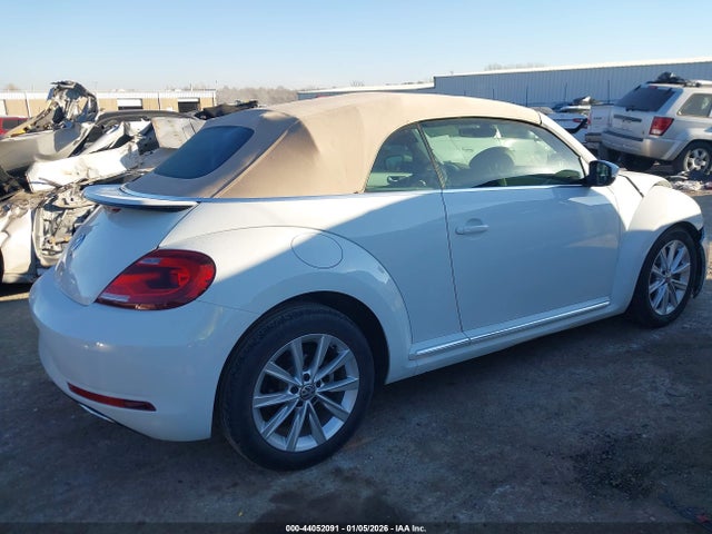 2019 VOLKSWAGEN BEETLE 3VW5DAAT2KM504944 Photo 3