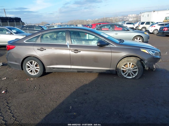 Hyundai SONATA SE 2017 5NPE24AF1HH564409 Image 14