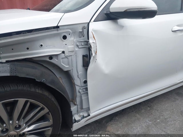 5XXGV4L29HG171750 KIA Optima Sxl Turbo