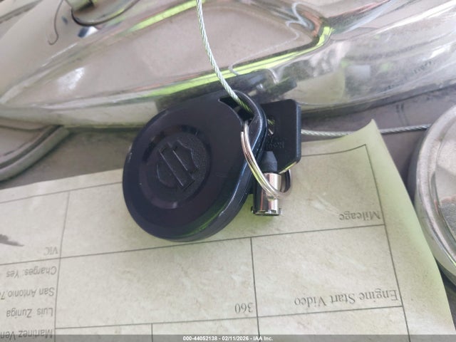 2011 HARLEY-DAVIDSON FLSTC 1HD1BW519BB016142 Photo 10