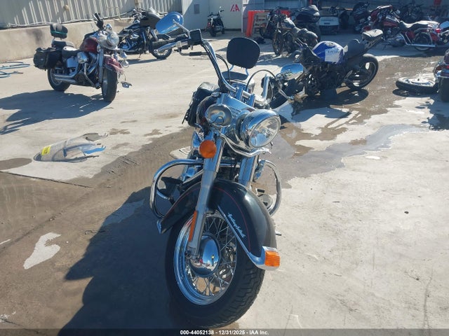 2011 HARLEY-DAVIDSON FLSTC 1HD1BW519BB016142 Photo 4