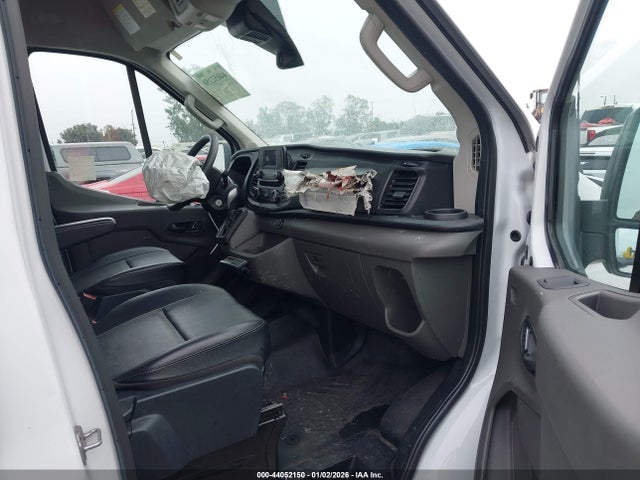 Ford Transit-250 Cargo Van 2023 1FTBR3X85PKA08833 Image 5