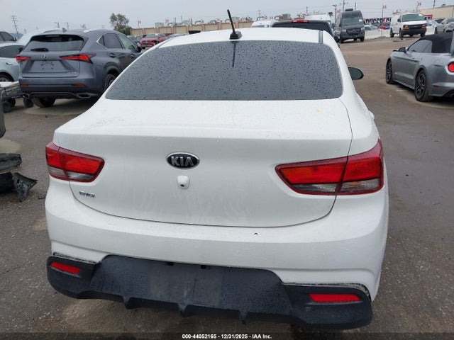 3KPA24AB8KE211785 KIA RIO LX