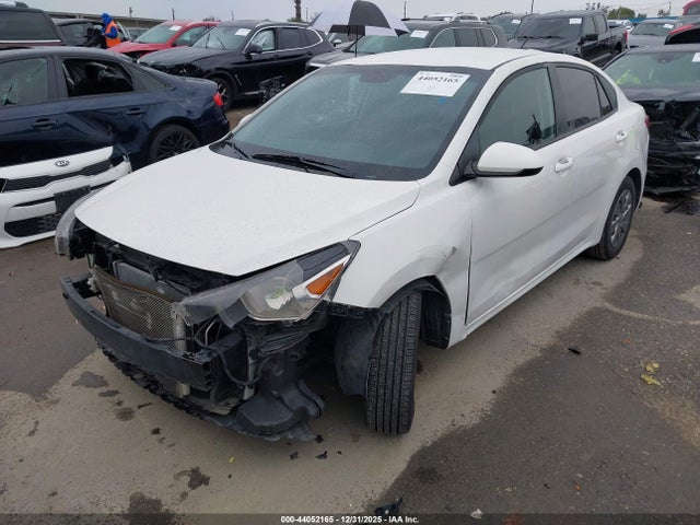 3KPA24AB8KE211785 KIA RIO LX
